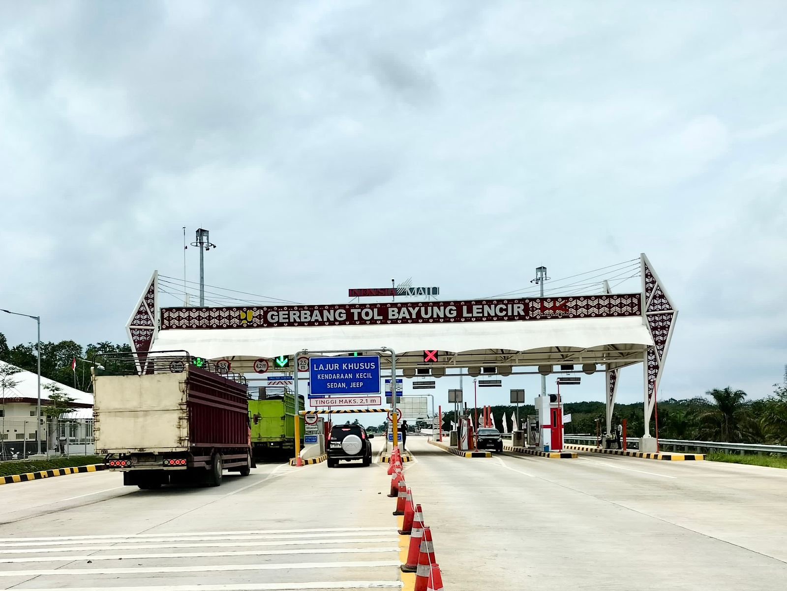 H-3 Perayaan Natal 2024, Ratusan Ribu Kendaraan Melintas di Jalan Tol Trans Sumatera