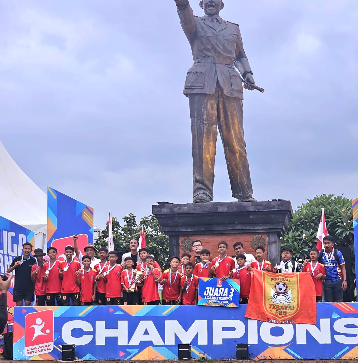 Bangga! SSB Teratai Kota Jambi Raih Juara 3 Liga Anak Nasional