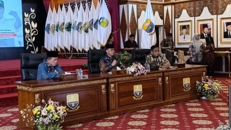 Menteri Desa dan Pembangunan Daerah Tertinggal Minta Kepala Daerah di Jambi Kenali Potensi Desa