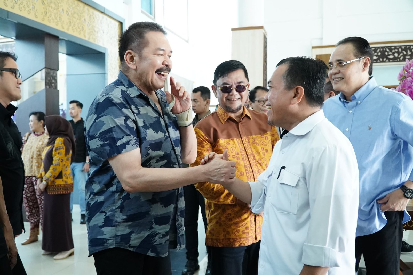 Jaksa Agung ST Burhanudin Dipastikan Hadiri HUT Jambi, Tiba di Bandara STS Disambut Gubernur Al Haris