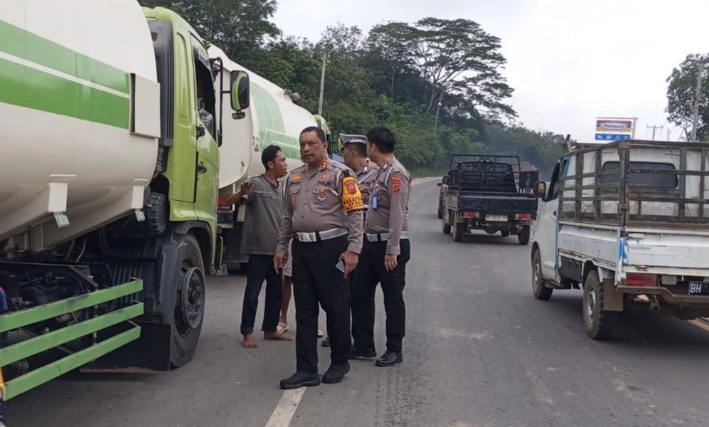 Polda Jambi Tegas Tindak Truk Overload yang Ganggu Arus Mudik Lebaran 2025