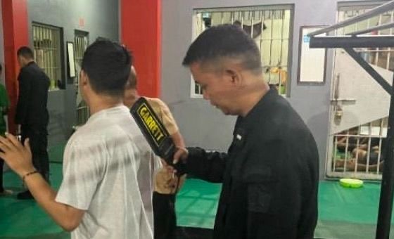 Razia Kamar Hunian Lapas Palangka Raya: Warga Binaan Diingatkan untuk Jaga Ketertiban