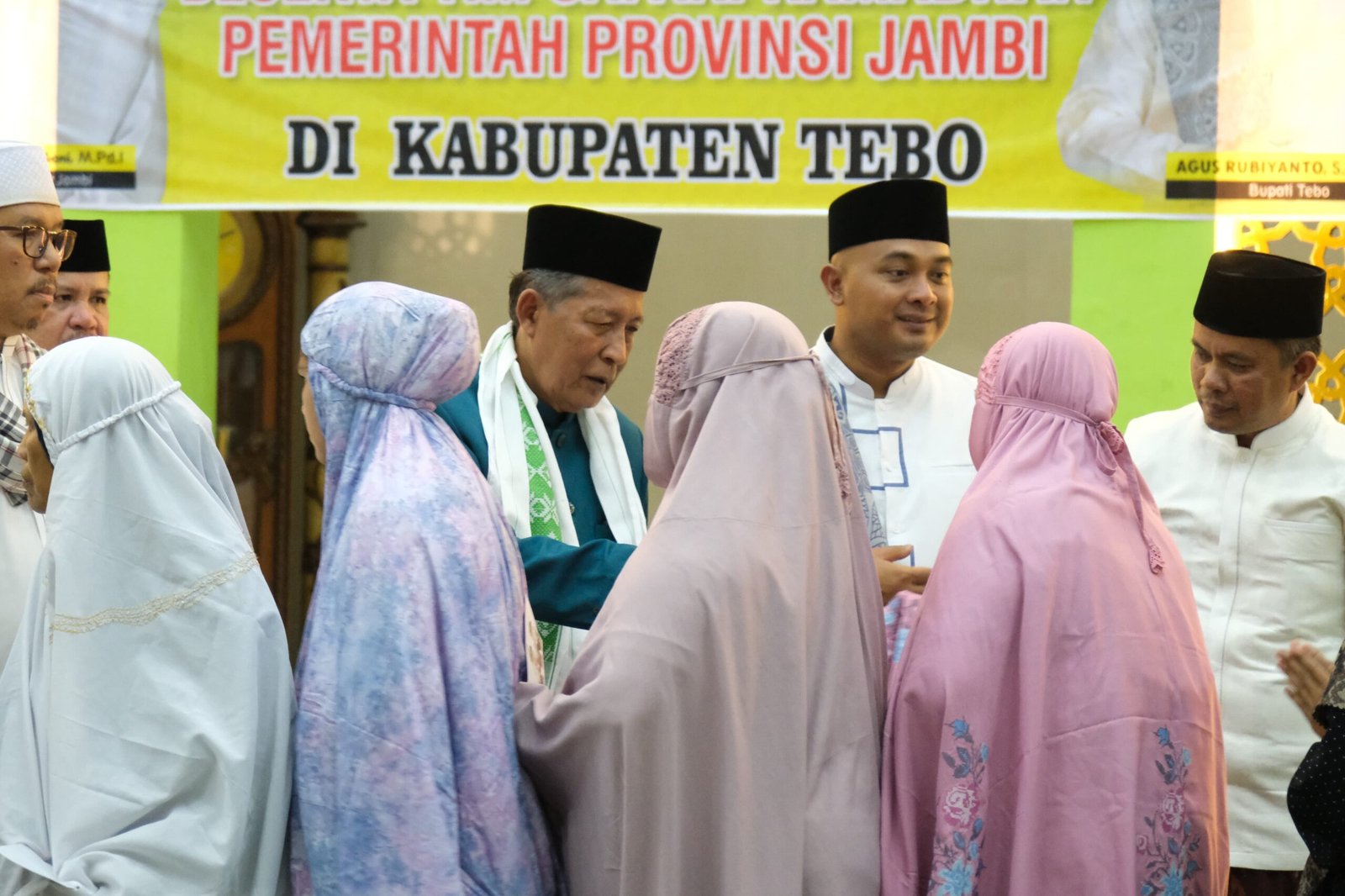 Safari Ramadhan di Tebo: Wagub Jambi Tekankan Perubahan Sosial dan Peningkatan Kualitas Hidup