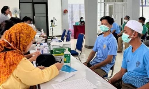 Lapas Palangka Raya Gandeng Puskesmas Tangkiling Gelar Pemeriksaan Kesehatan Warga Binaan