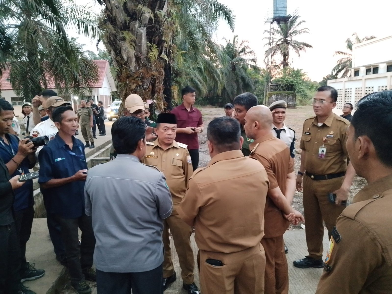 Kunjungi SMKN TT Jambi, Gubernur Al Haris Beri Motivasi Kepada Siswa-siswi