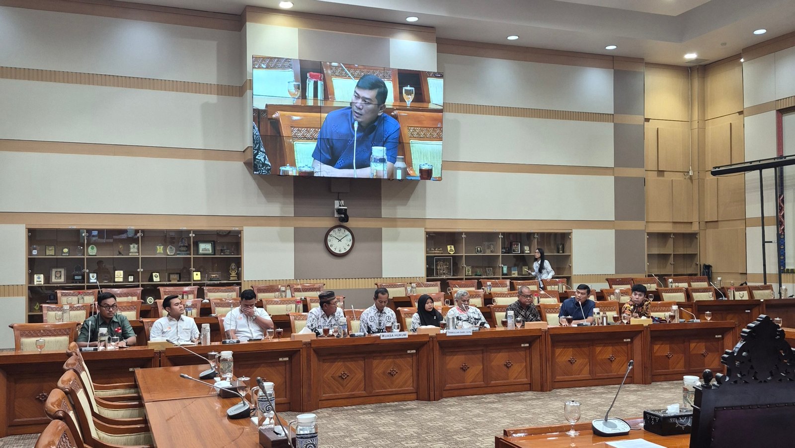 Rocky Candra Desak Pembentukan UU Perlindungan Guru untuk Hentikan Kriminalisasi Pendidik