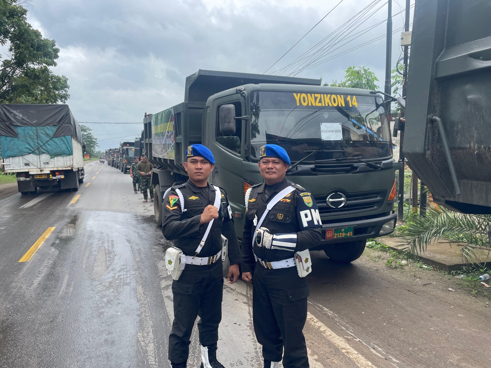 Denpom II/2 Jambi Kawal Konvoi Sermat Penanggulangan Bencana Sumatra