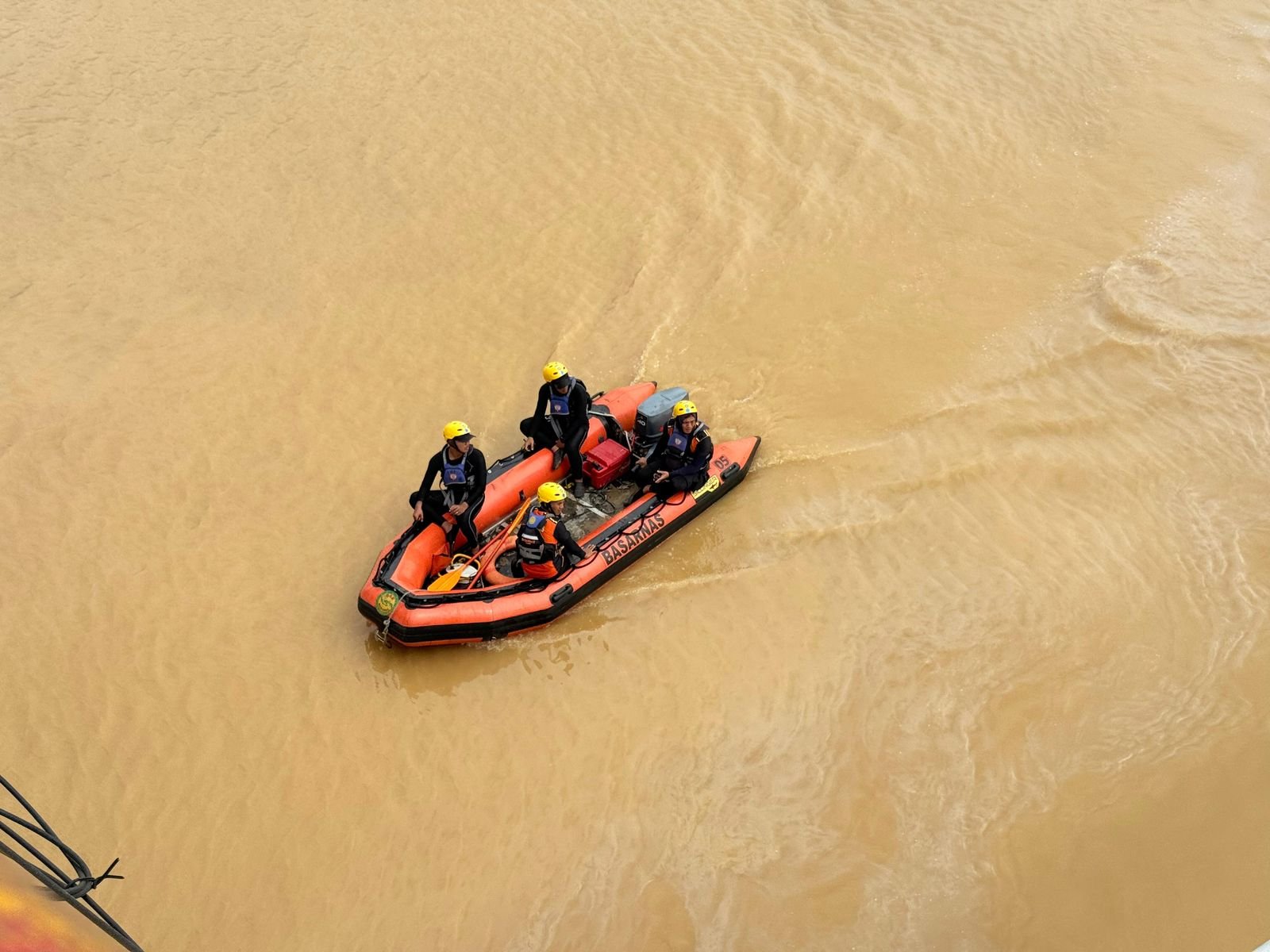 Diduga Terjun dari Jembatan Aur Duri I Jambi, Seorang Wanita Hilang di Sungai Batanghari