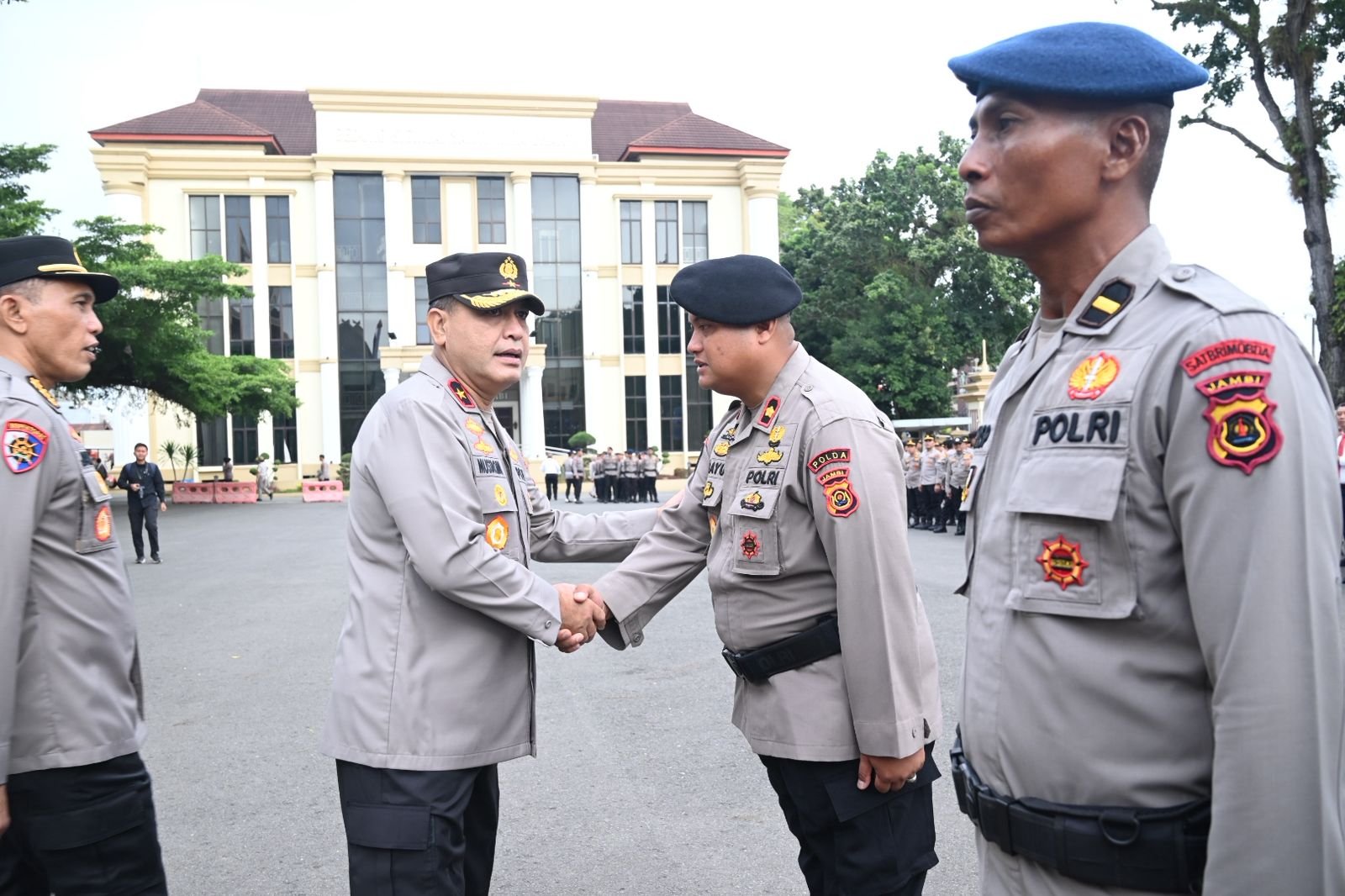 Misi Kemanusiaan Usai, Wakapolda Jambi Sambut 40 Personel BKO Pasca Penugasan di Sumatera Barat