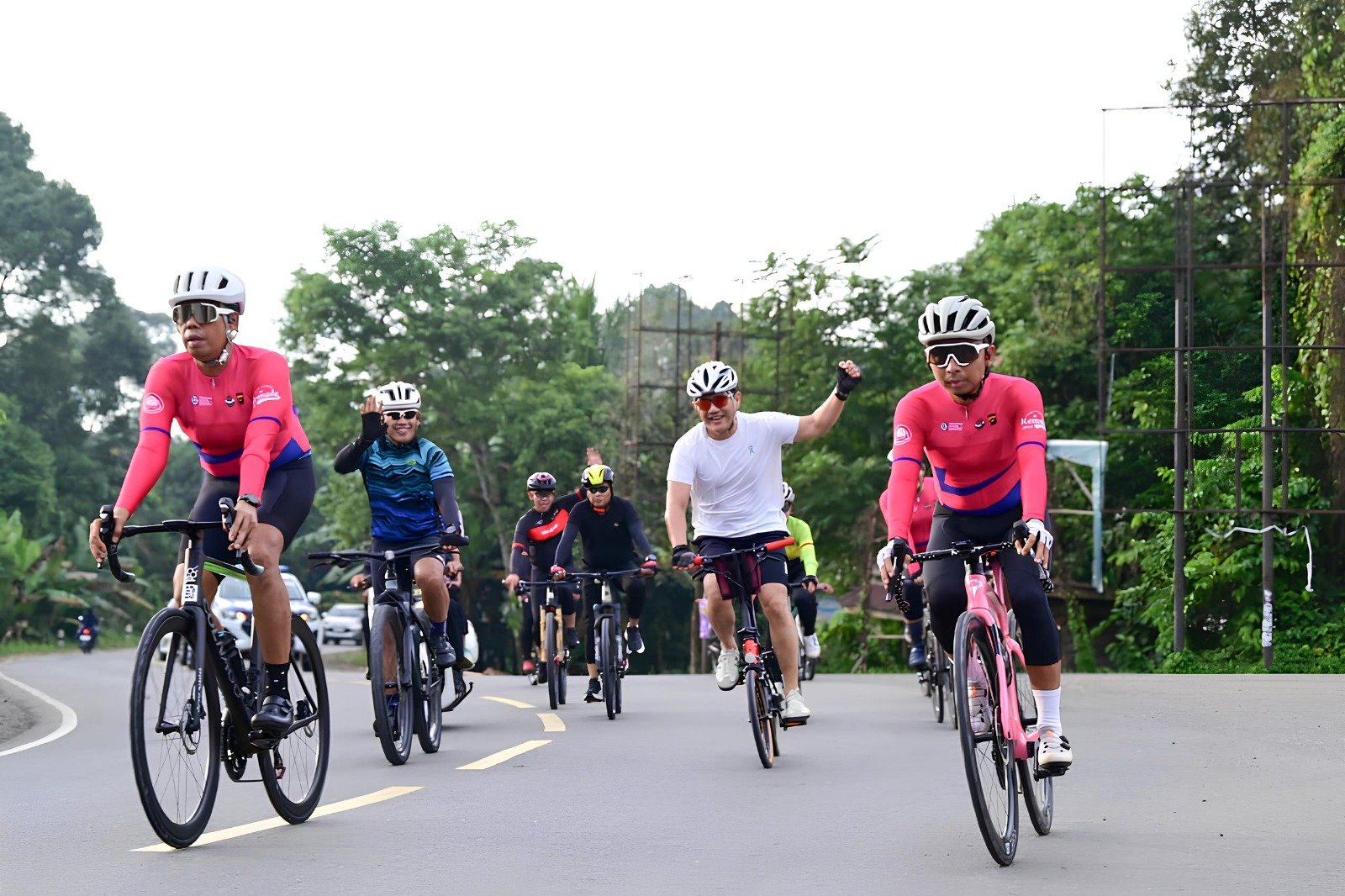 Farewell Ride Wakapolda Jambi: Gowes Bareng Sambil Tanam Pohon di KCBN Muaro Jambi