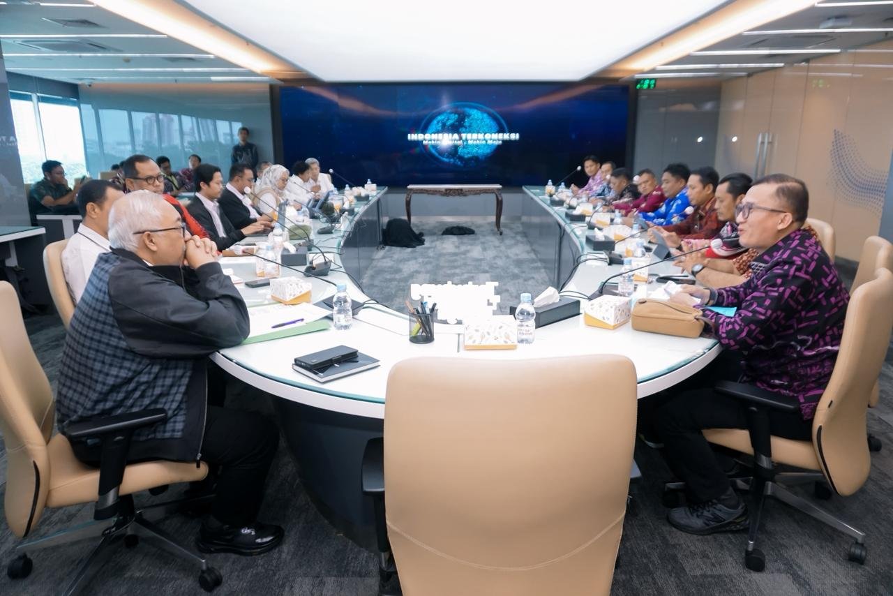 Kadis Kominfo Jambi Ariansyah saat audiensi di Kementerian Komdigi RI Jakarta