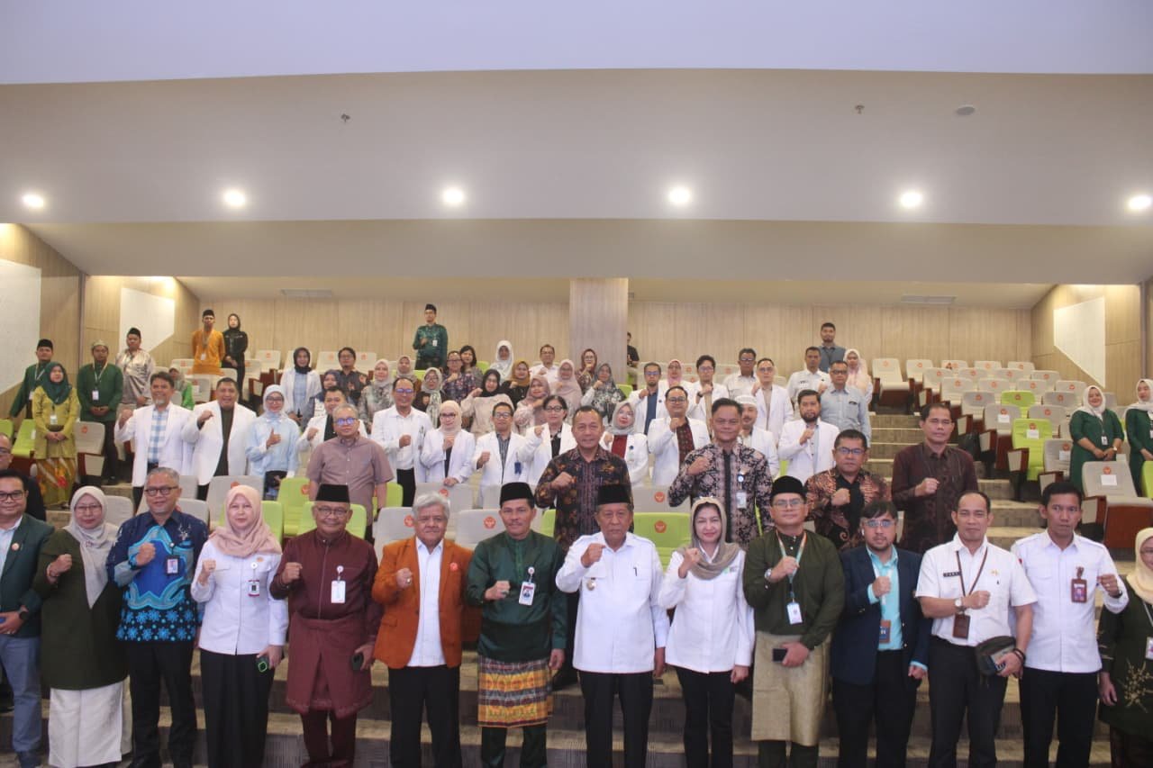 Wagub Jambi Abdullah Sani resmikan program spesialis UNJA.