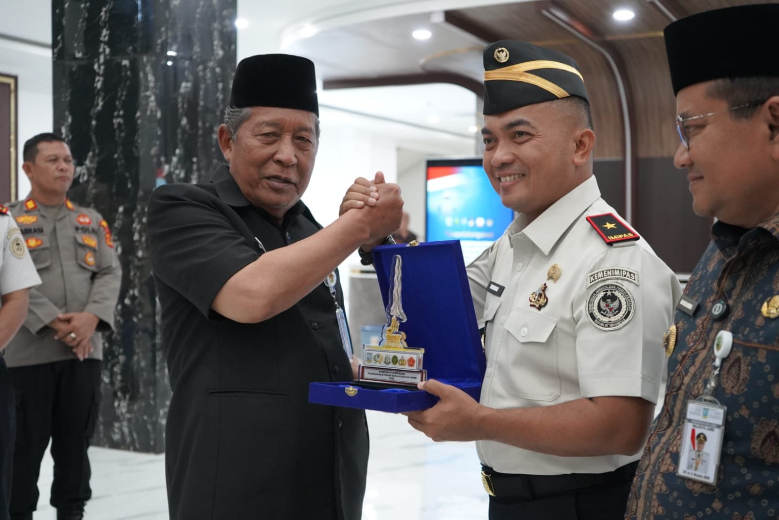 Abdullah Sani dan dr Maulana resmikan pidana kerja sosial.