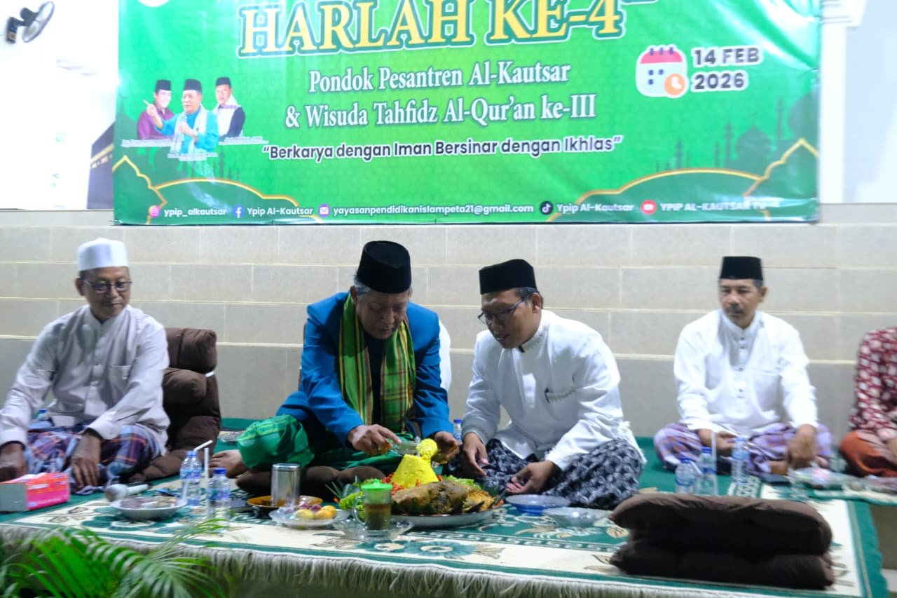 Wagub Jambi Abdullah Sani di Ponpes Al-Kautsar Muaro Jambi.