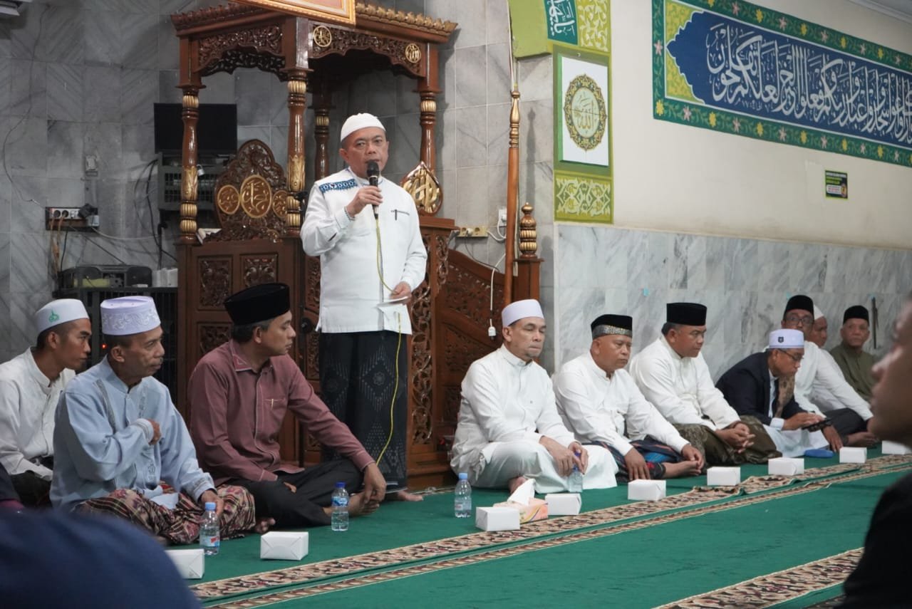 Gubernur Jambi Al Haris Safari Ramadhan di Pijoan Muaro Jambi.