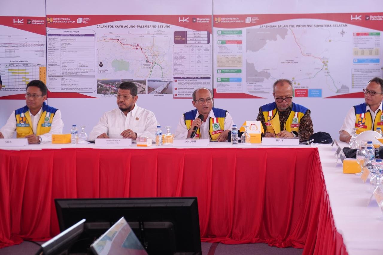 Komisi V DPR RI tinjau Jembatan Musi V Tol Palembang Betung.