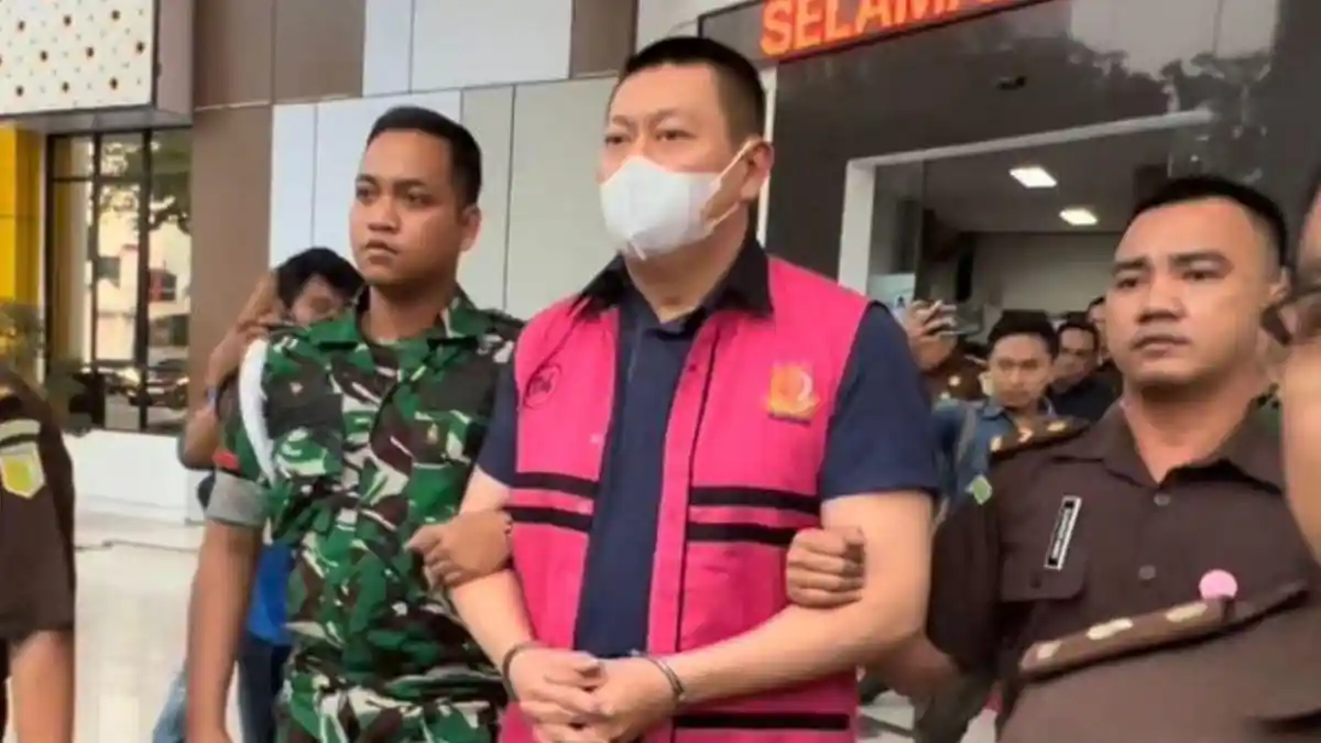 Suasana persidangan kasus korupsi PT PAL di Pengadilan Tipikor Jambi dengan agenda pemeriksaan saksi.