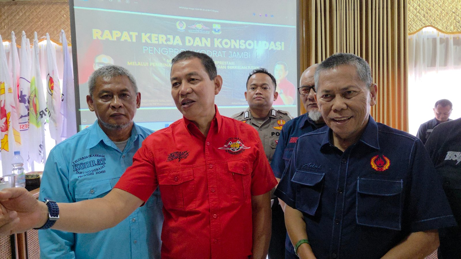 alt="Suasana jajaran pengurus Kodrat kabupaten kota se Provinsi Jambi mengikuti rakerda di Jambi"