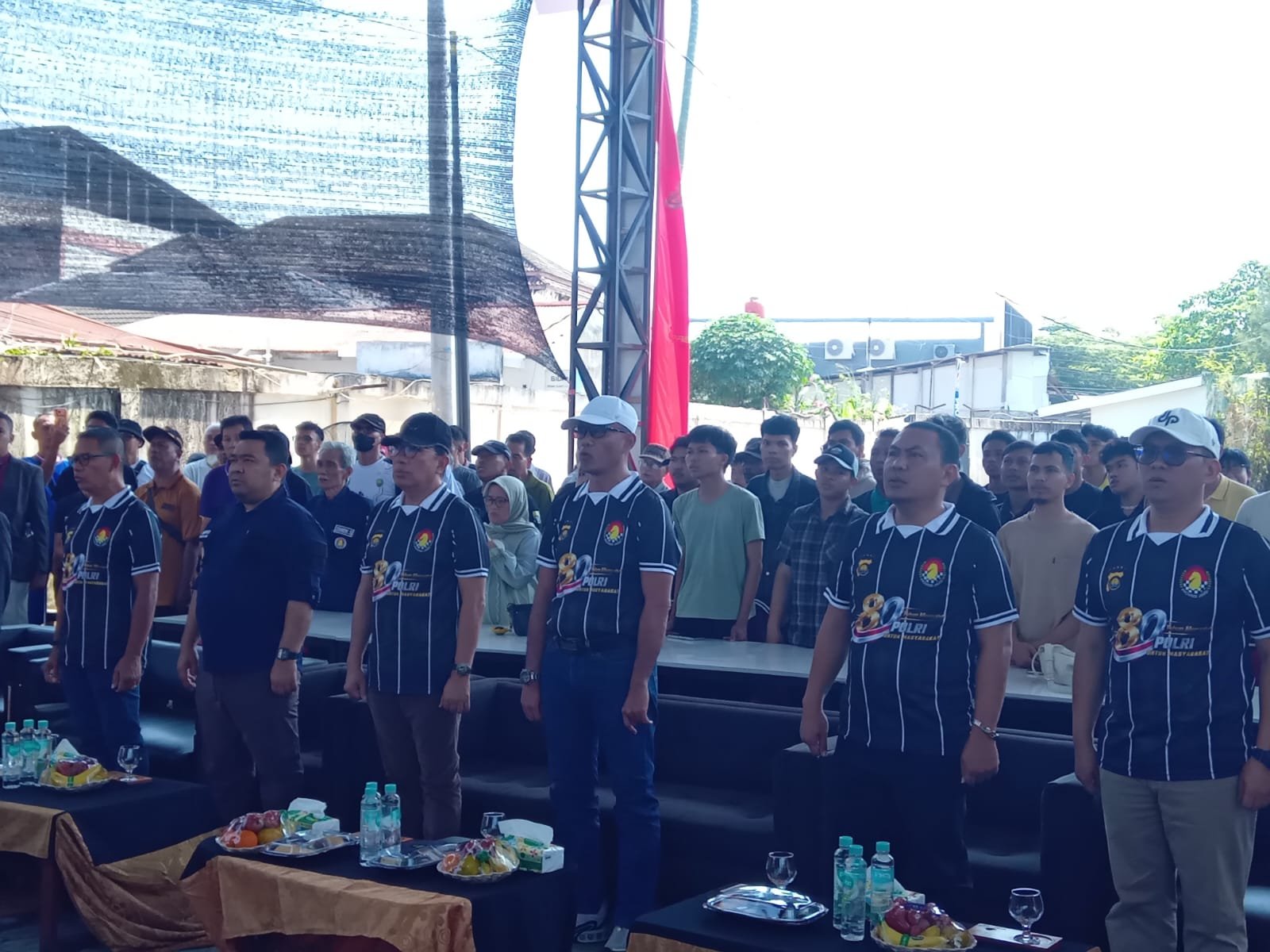 alt="Ketum KONI Jambi AKBP Mat Sanusi mengenakan baju dinas organisasi menghadiri pembukaan turnamen catur piala kapolda"