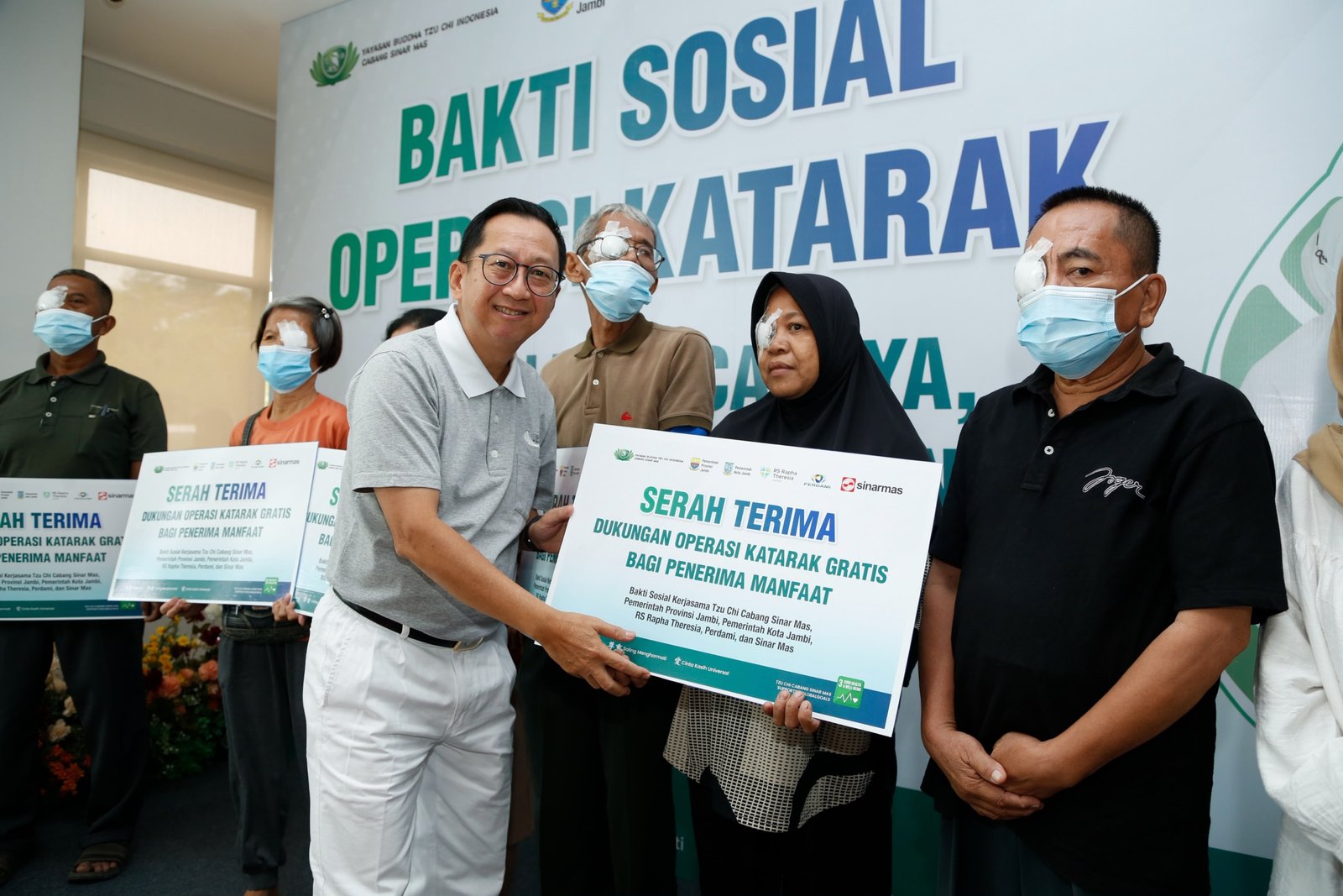 Bakti sosial operasi katarak Tzu Chi Sinar Mas di Jambi